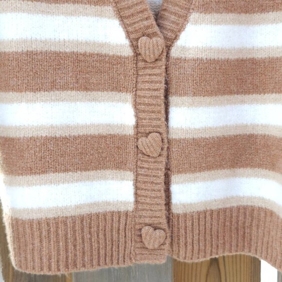 LOVELY Heart Shape Button Sweater Women's Size Small Brown White BNWT WILD SKYE - Picture 2 of 9